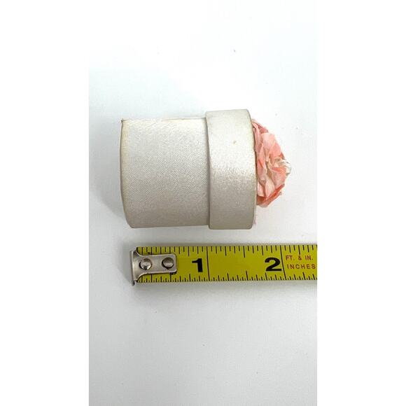 American Girl Doll Memorable Moments White Flower Girl Wedding Dress Purse - Picture 4 of 5